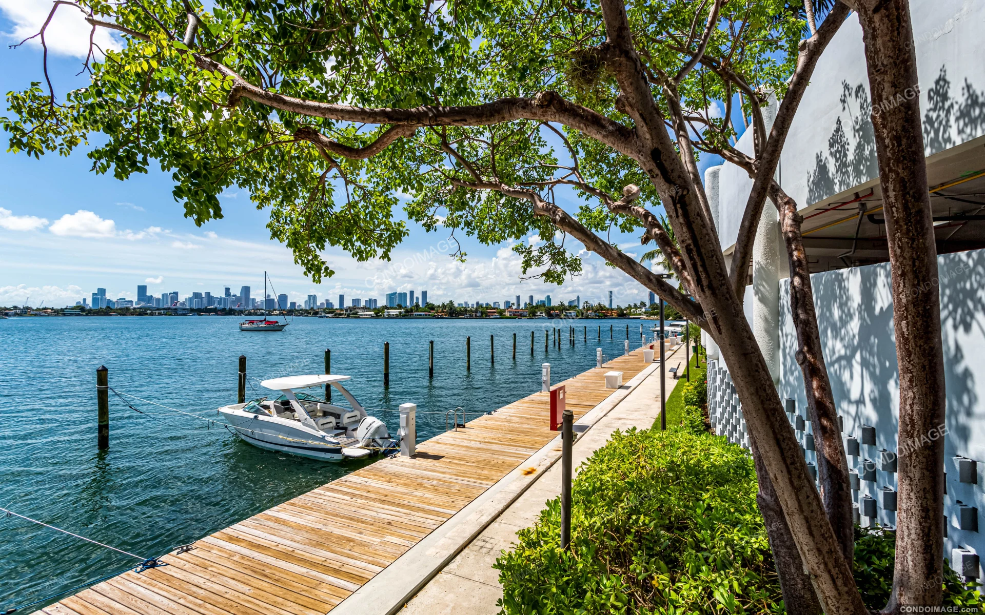 Nine Island Avenue, South Beach (SoBe) property management