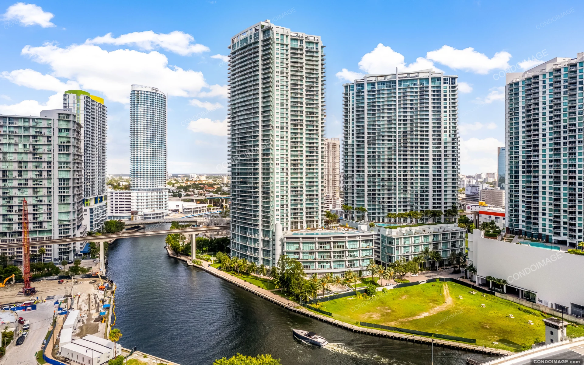 Mint at Riverfront, Brickell property management
