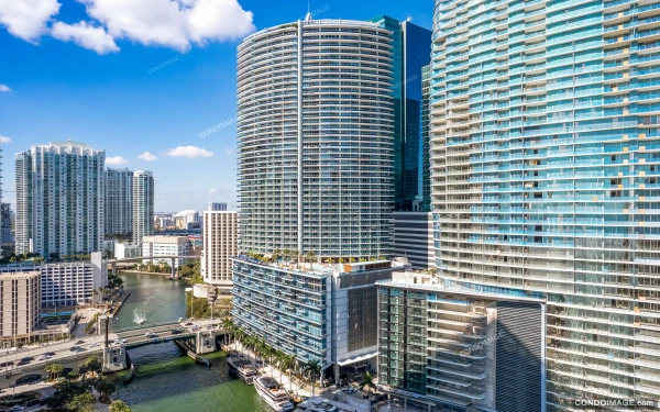 Epic Residences drone & aerial image 3 in Miami River
