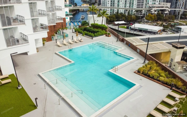 Wind by Neo drone & aerial image 2 in Miami River