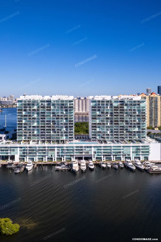 400 Sunny Isles