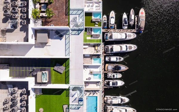 400 Sunny Isles drone & aerial image 3 in Sunny Isles Beach