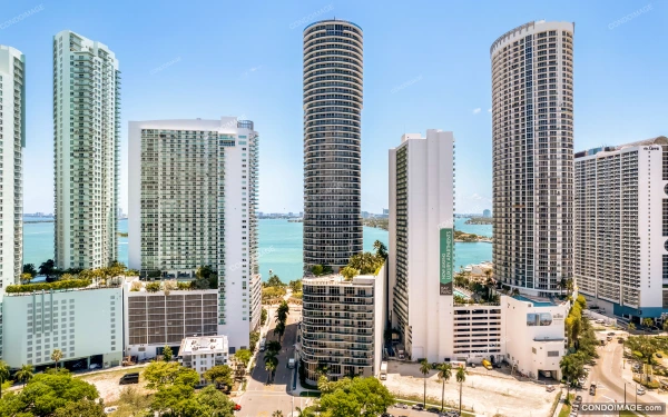 Aria on the Bay drone & aerial image 3 in Edgewater
