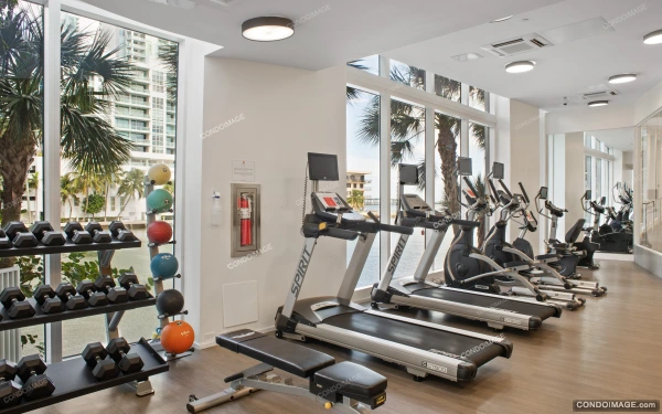 Crimson amenities & common areas image 2 in Edgewater