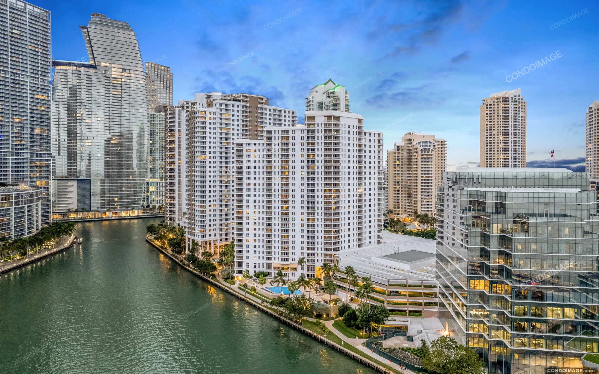 Courvoisier Courts, Brickell Key property management