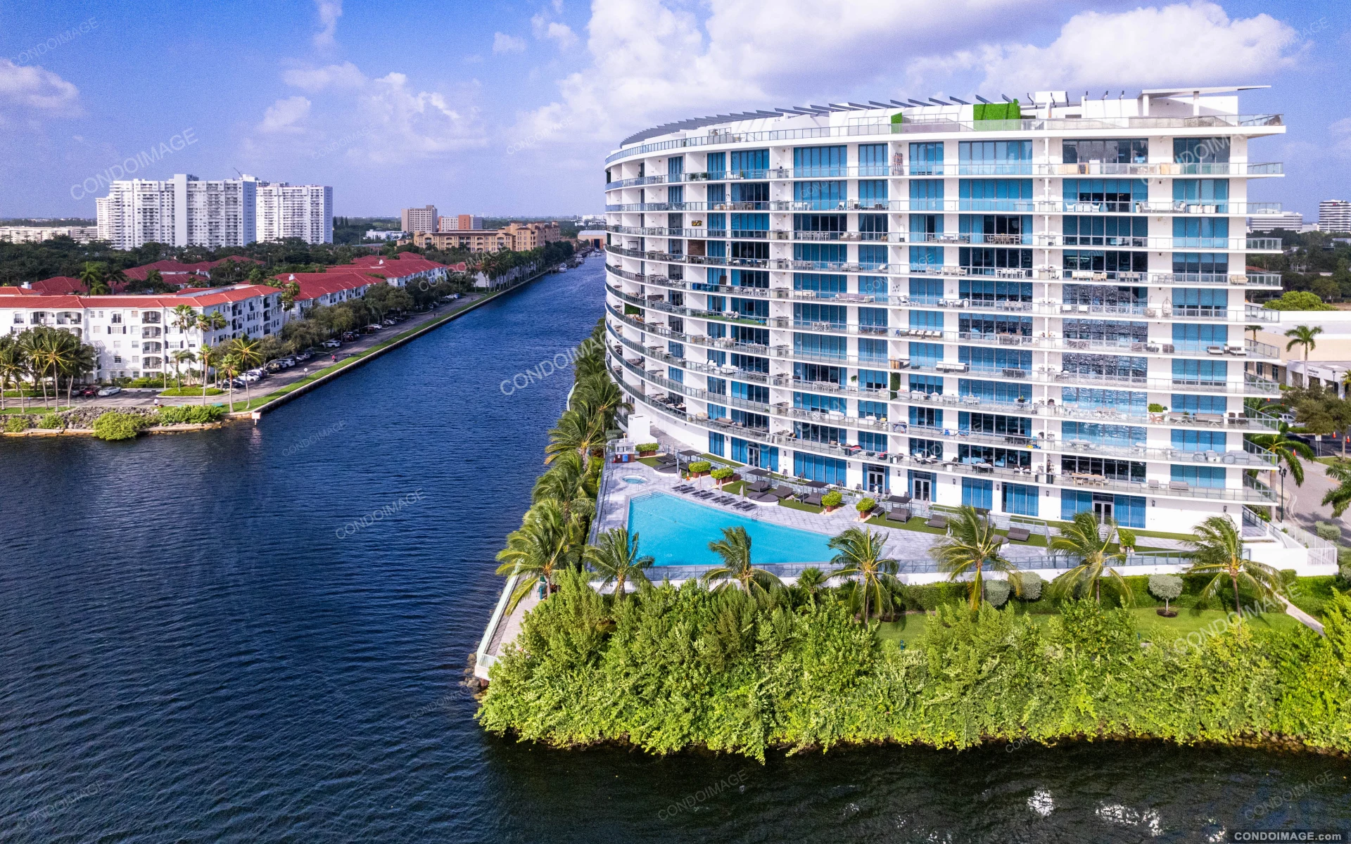 Echo Aventura, Aventura property management