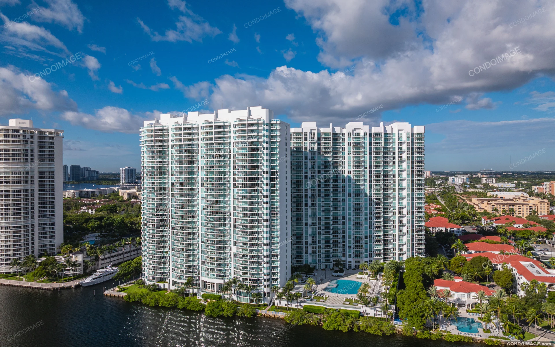 Peninsula II, Aventura property management