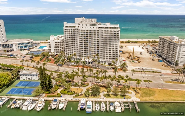 Carriage House drone & aerial image 1 in Miami Beach