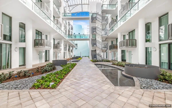 Terra Beachside Villas drone & aerial image 2 in Miami Beach