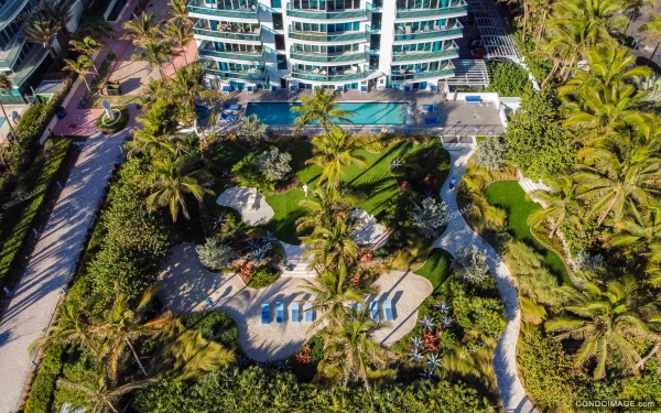 Azure drone & aerial image 3 in Surfside
