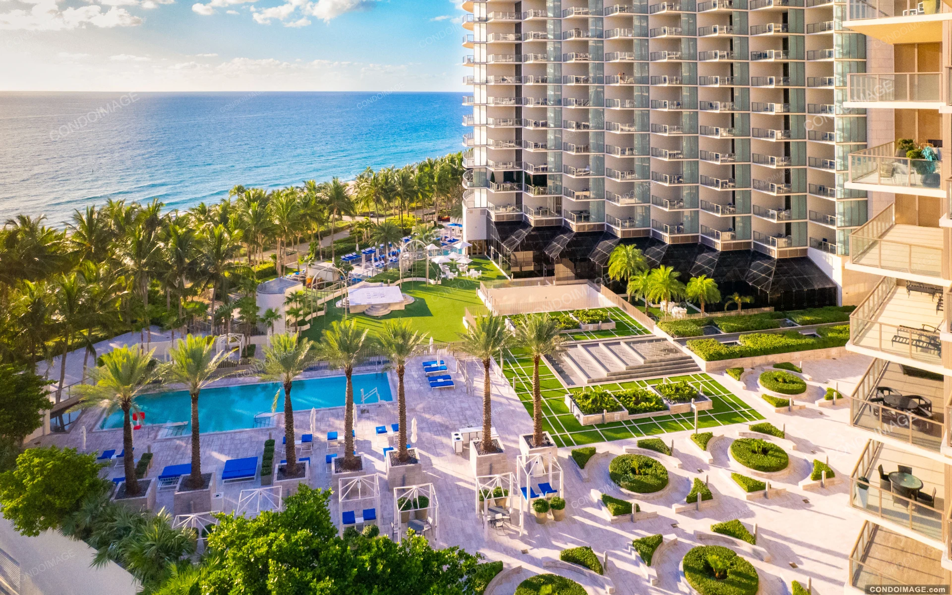 St Regis Bal Harbour Center Tower, Bal Harbour property management