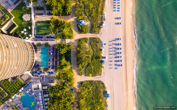 St. Regis Bal Harbour – Center Tower drone & aerial image 3 in Bal Harbour