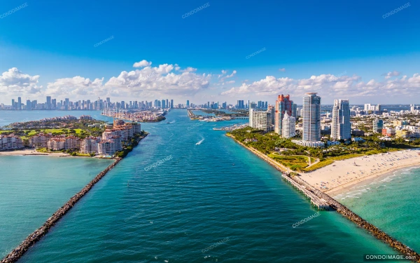 Continuum South Tower drone & aerial image 2 in Miami Beach