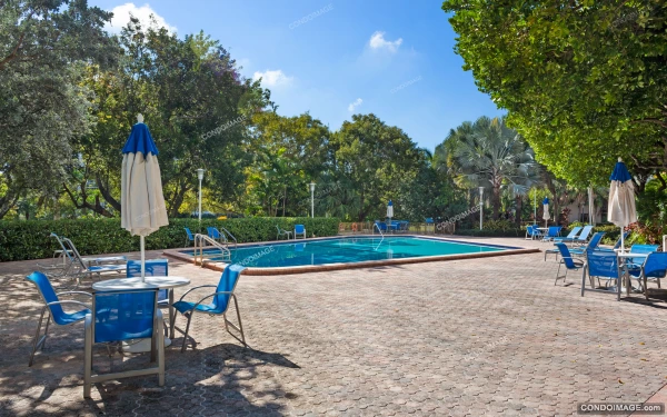 Commodore Club amenities & common areas image 3 in Key Biscayne