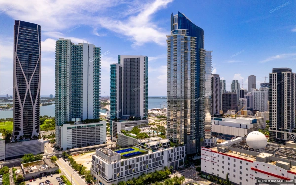 Paramount Miami Worldcenter