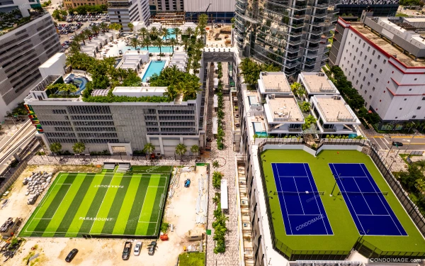 Paramount Miami Worldcenter drone & aerial image 3 in Downtown Miami