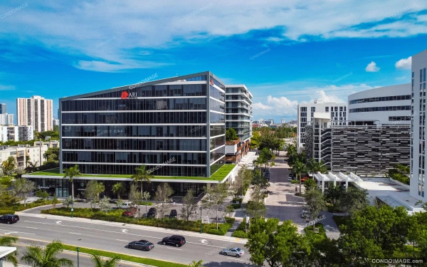 Aventura ParkSquare drone & aerial image 3 in Aventura