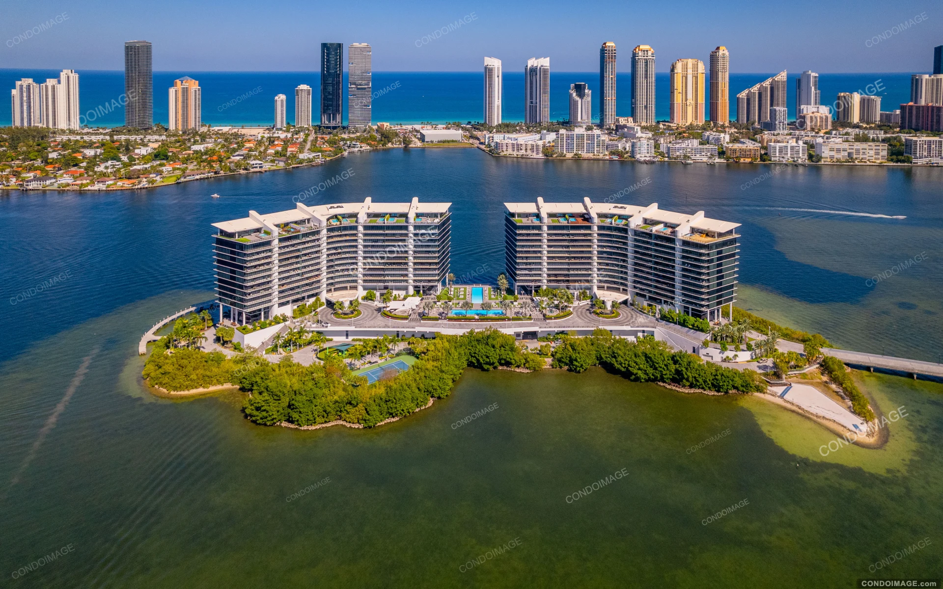 Prive, Aventura property management