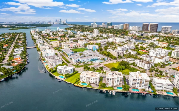 The Monterey Condo drone & aerial image 2 in Bay Harbor Islands
