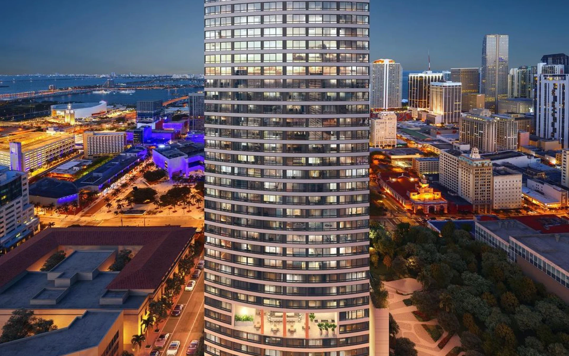 District 225, Downtown Miami property management