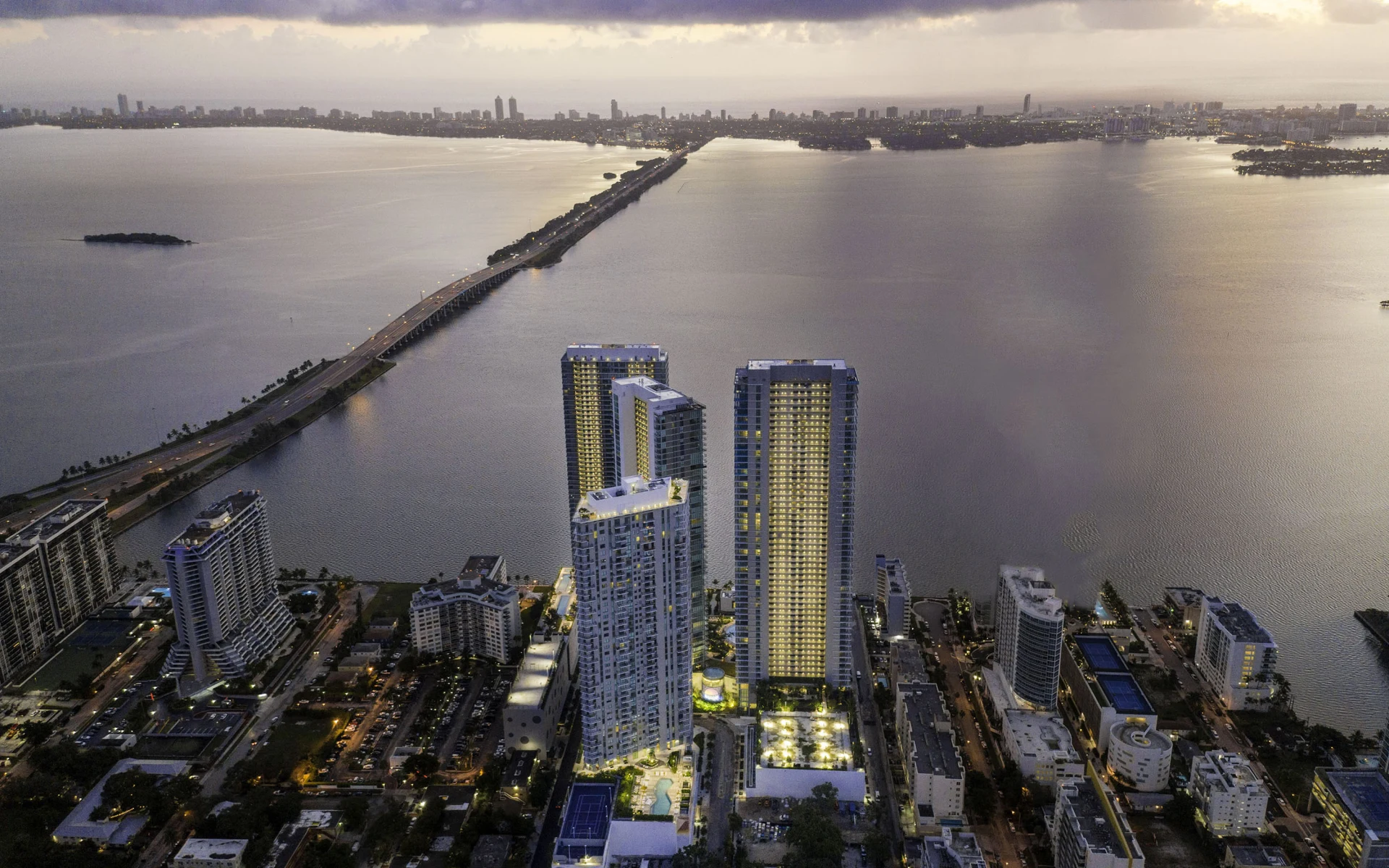 Paraiso Bayviews, Midtown Miami & Edgewater property management